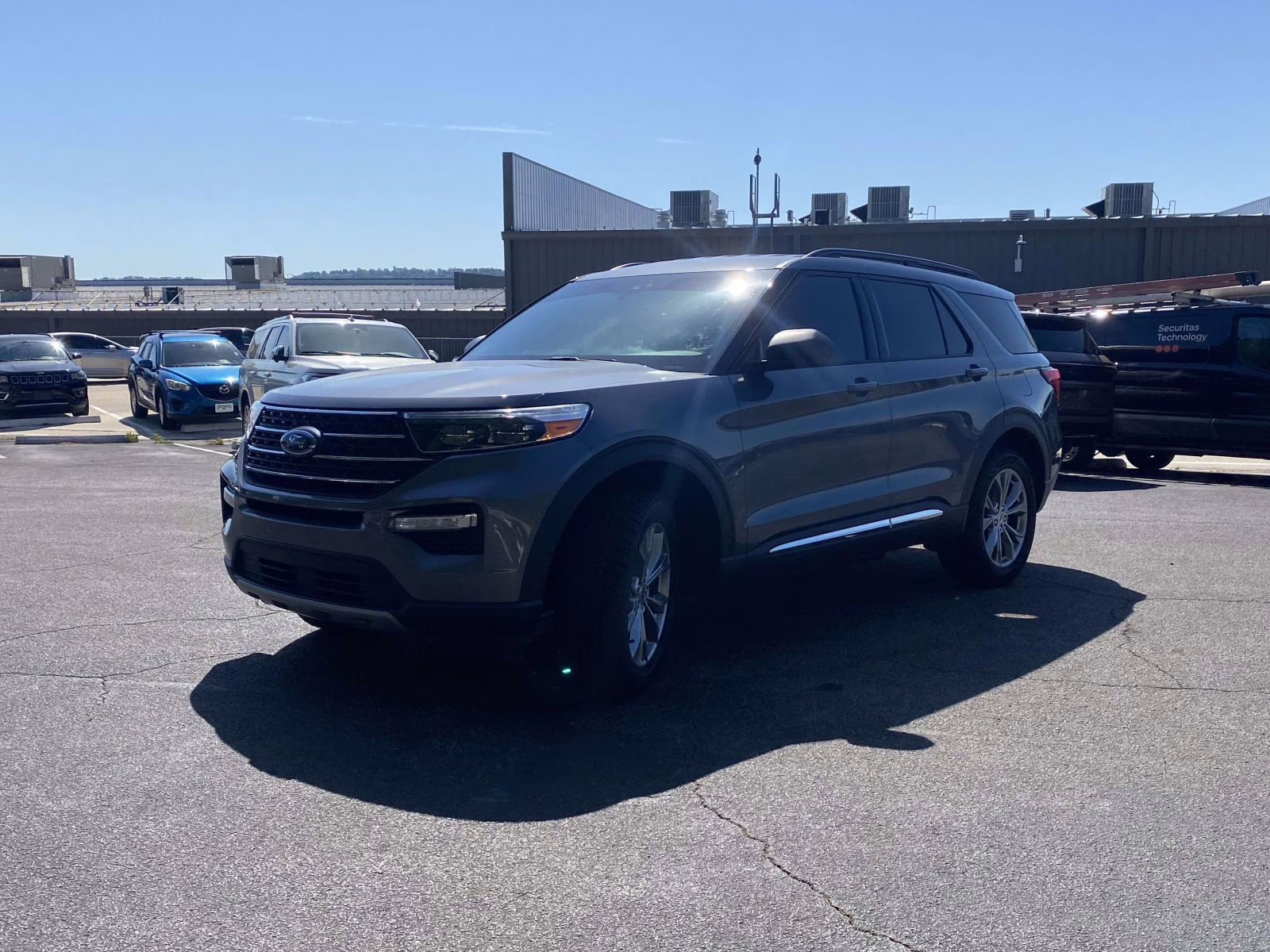 2022 Carbonized Gray Metallic Ford Explorer XLT 4X4 SUV