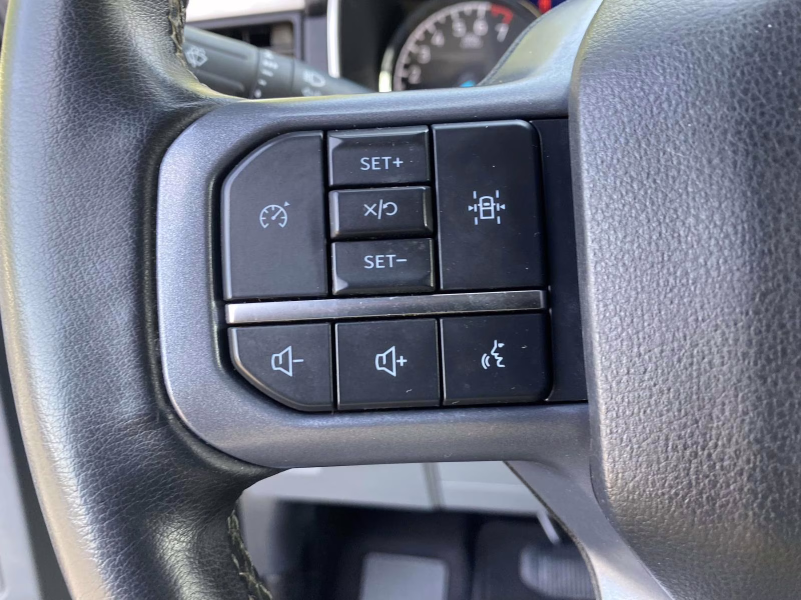 2023 Agate Black Metallic Ford F-150 XLT 4X4 Truck