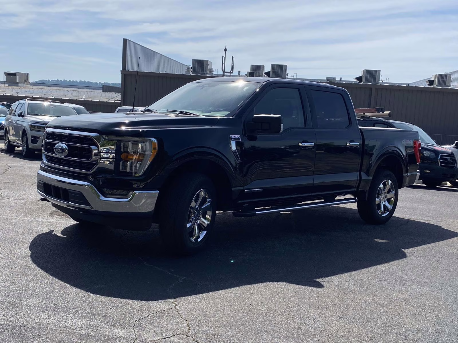 2023 Agate Black Metallic Ford F-150 XLT 4X4 Truck
