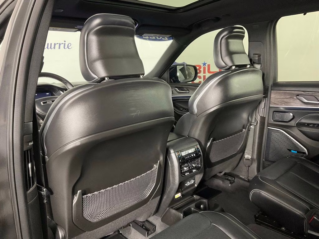 2022 Baltic Gray Metallic Clearcoat Jeep Grand Cherokee L Overland RWD SUV