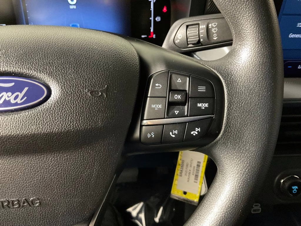 2025 Oxford White Ford Maverick XL AWD Truck