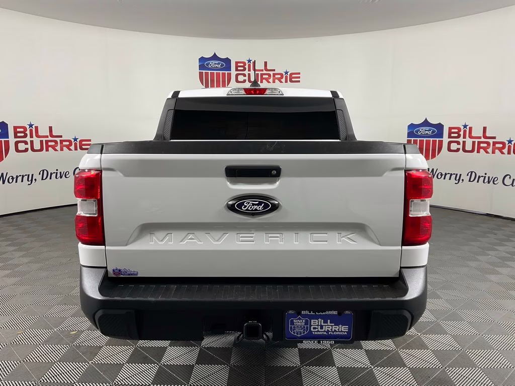 2025 Oxford White Ford Maverick XL AWD Truck