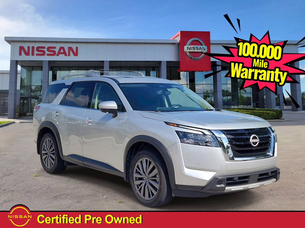 2025 Nissan Pathfinder SL