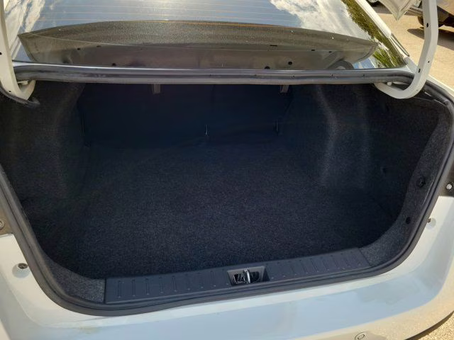 2023 Aspen White Nissan Versa 1.6 SR FWD Sedan