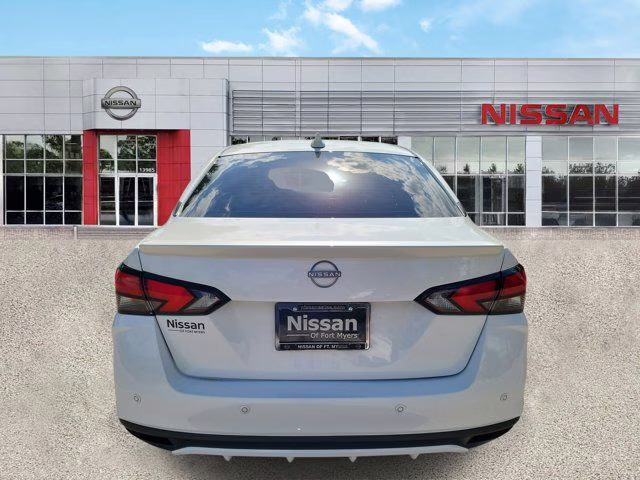 2023 Aspen White Nissan Versa 1.6 SR FWD Sedan