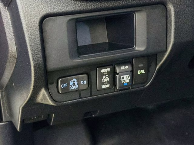 2017 Magnetic Gray Metallic Toyota Tacoma TRD Sport V6 RWD Truck