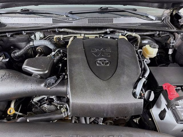 2017 Magnetic Gray Metallic Toyota Tacoma TRD Sport V6 RWD Truck