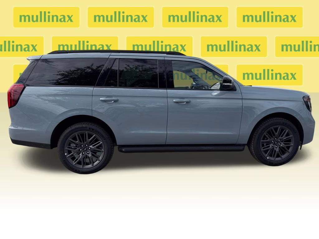 2026 Glacier Gray Metallic Tri-Coat Ford Expedition Platinum 4X4 SUV