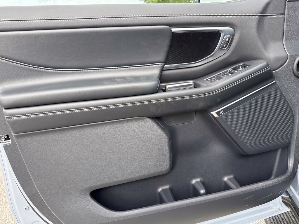 2026 Glacier Gray Metallic Tri-Coat Ford Expedition Platinum 4X4 SUV