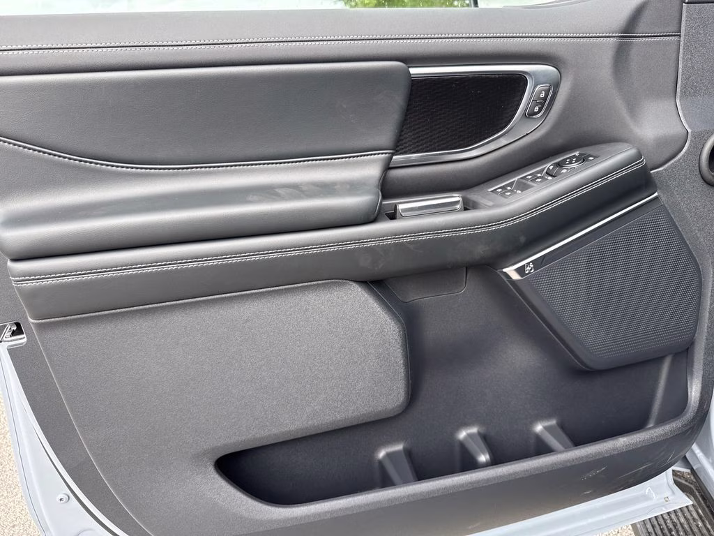 2026 Glacier Gray Metallic Tri-Coat Ford Expedition Platinum 4X4 SUV