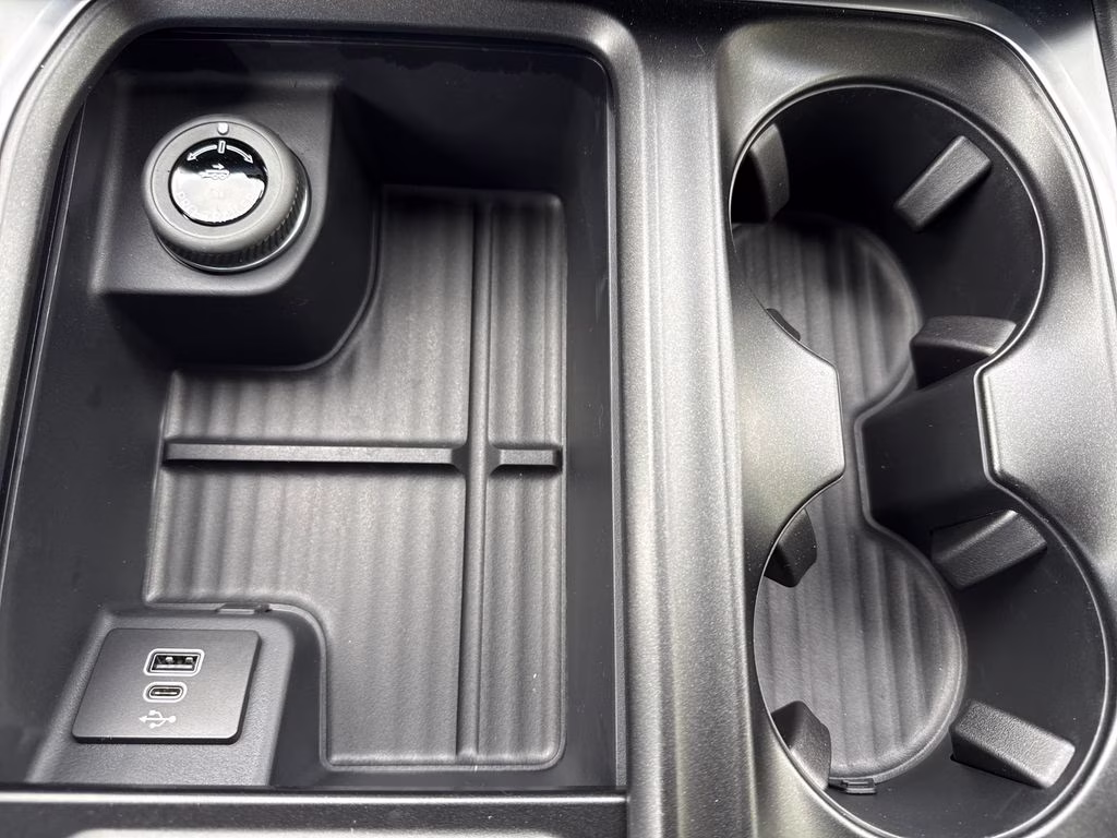 2026 Glacier Gray Metallic Tri-Coat Ford Expedition Platinum 4X4 SUV