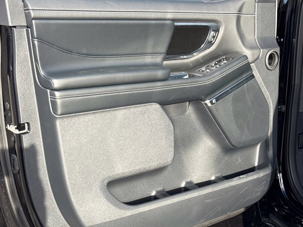 2026 Agate Black Metallic Ford Expedition Platinum 4X4 SUV