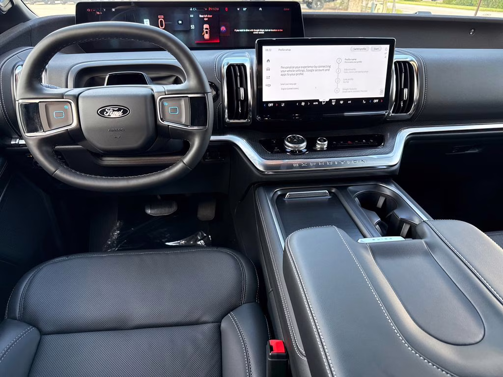2026 Agate Black Metallic Ford Expedition Platinum 4X4 SUV