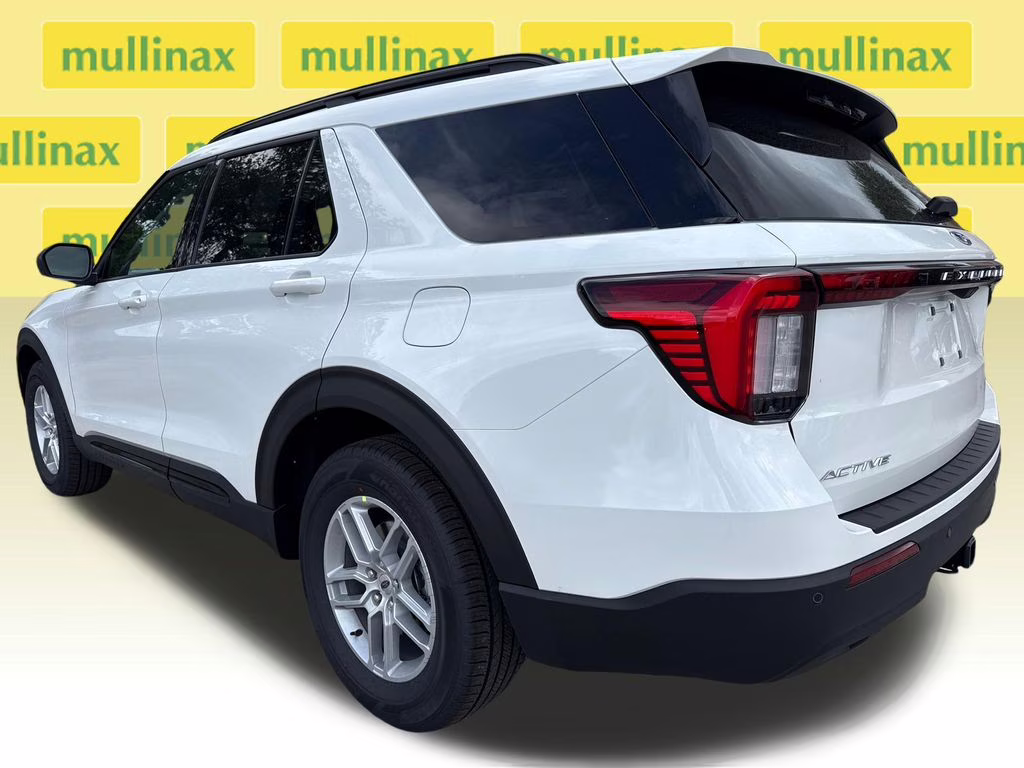 2026 Star White Metallic Tri-Coat Ford Explorer Active RWD SUV