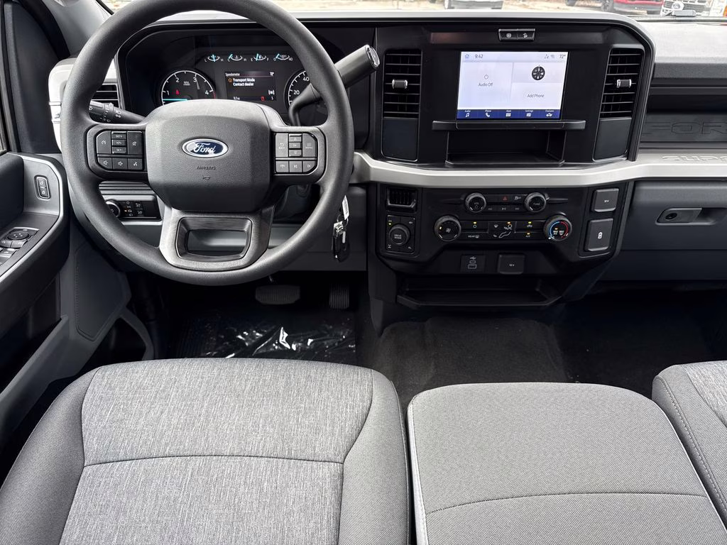 2026 Oxford White Ford Super Duty F-250 SRW STX 4X4 Truck