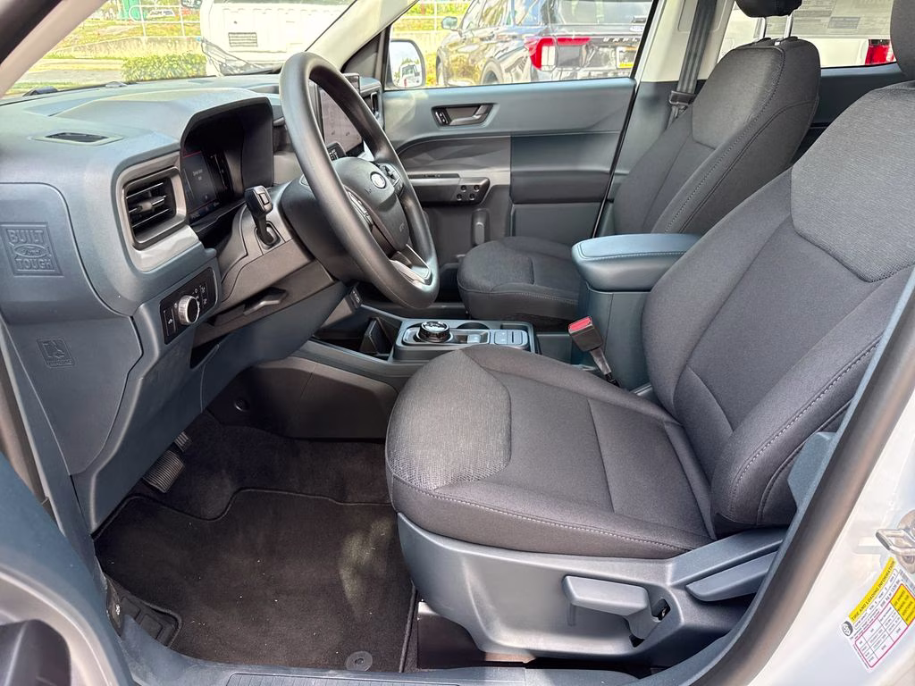 2026 Oxford White Ford Maverick XL FWD Truck