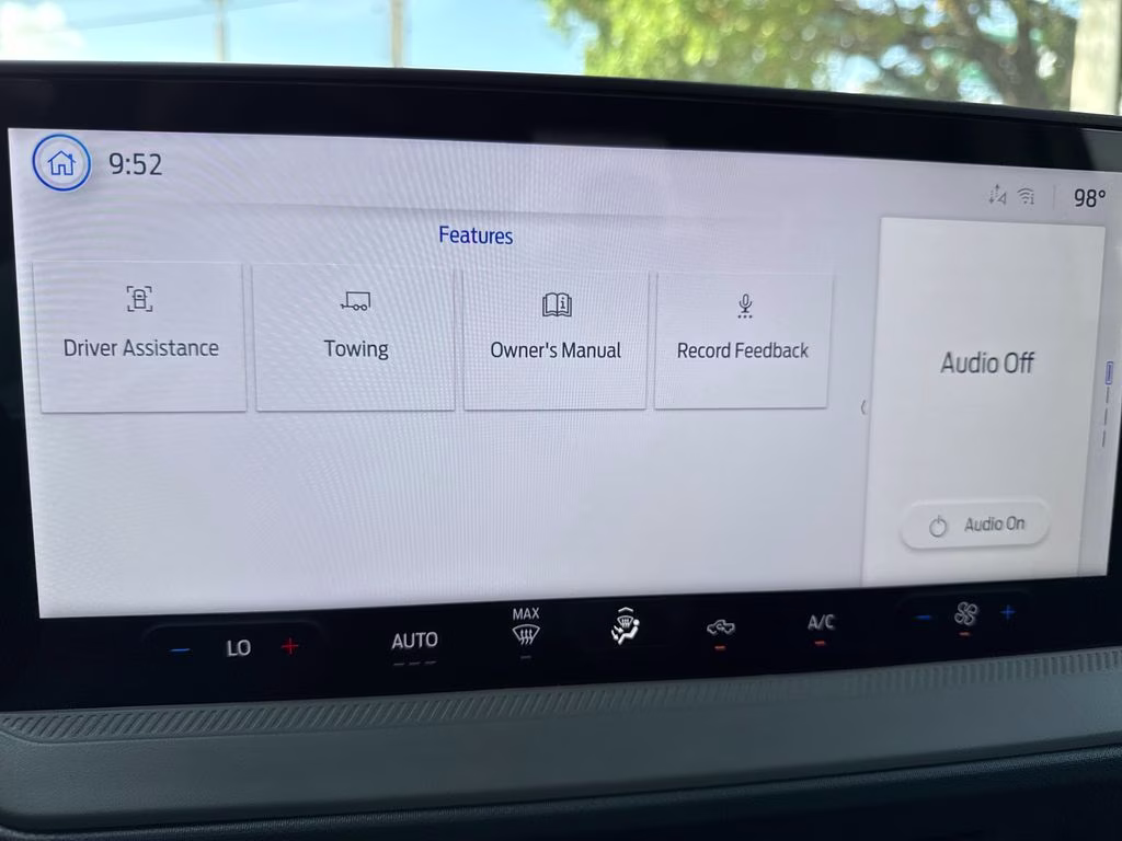 2026 Oxford White Ford Maverick XL FWD Truck