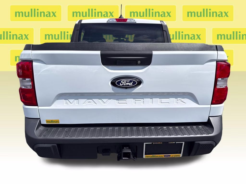 2026 Oxford White Ford Maverick XLT FWD Truck