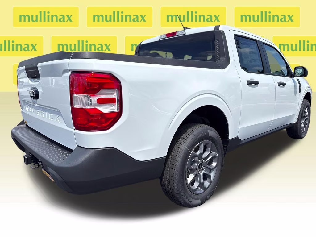 2026 Oxford White Ford Maverick XLT FWD Truck