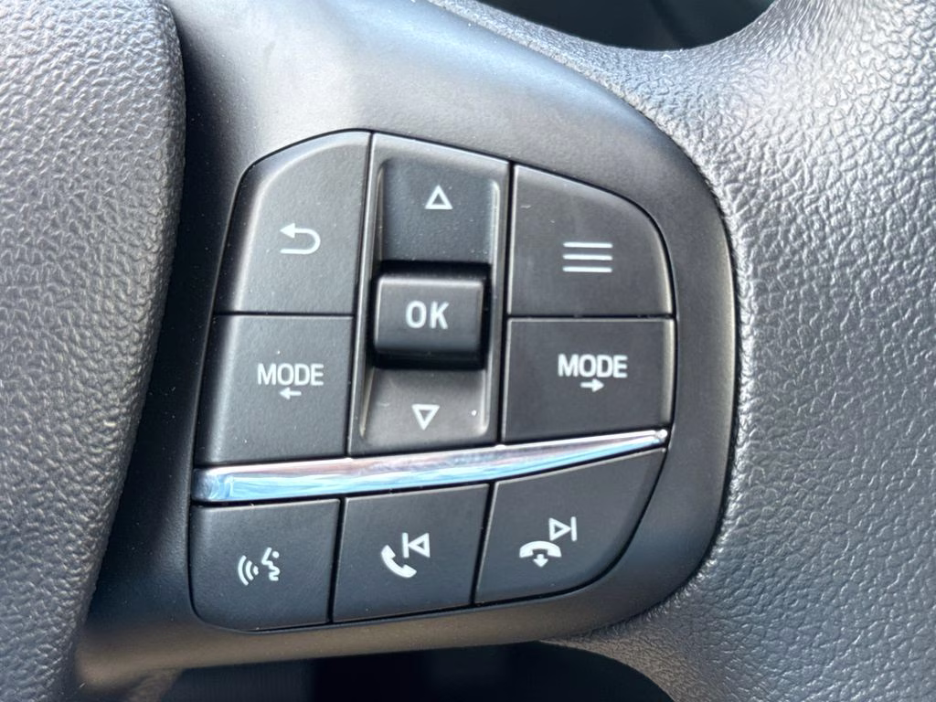 2026 Oxford White Ford Maverick XLT FWD Truck