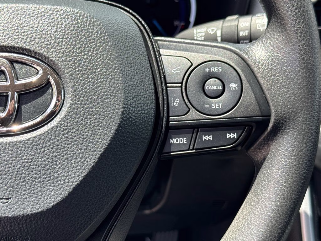 2024 Silver Sky Metallic Toyota RAV4 Hybrid XLE AWD SUV
