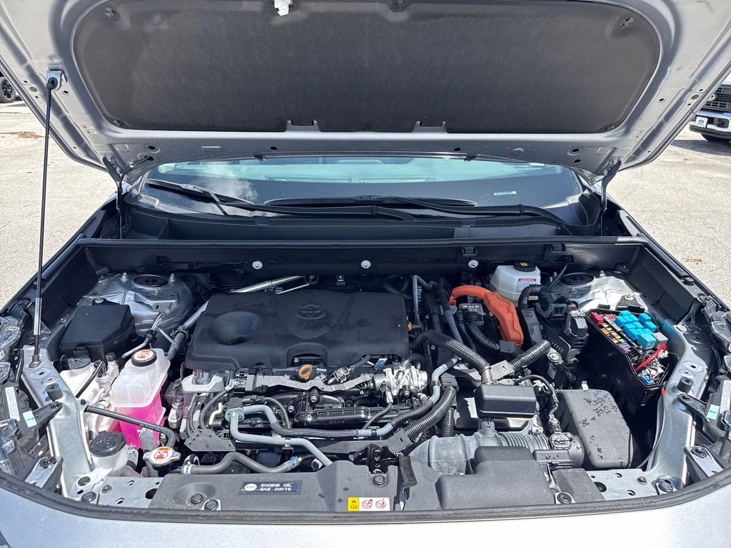 2024 Silver Sky Metallic Toyota RAV4 Hybrid XLE AWD SUV