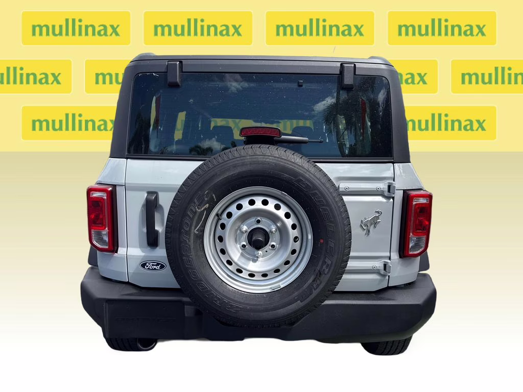 2026 Avalanche Gray Ford Bronco Base 4X4 SUV