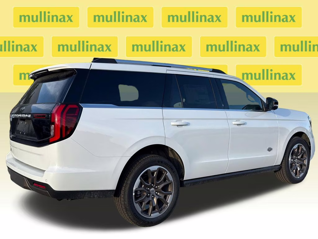 2026 Star White Metallic Tri-Coat Ford Expedition King Ranch 4X4 SUV