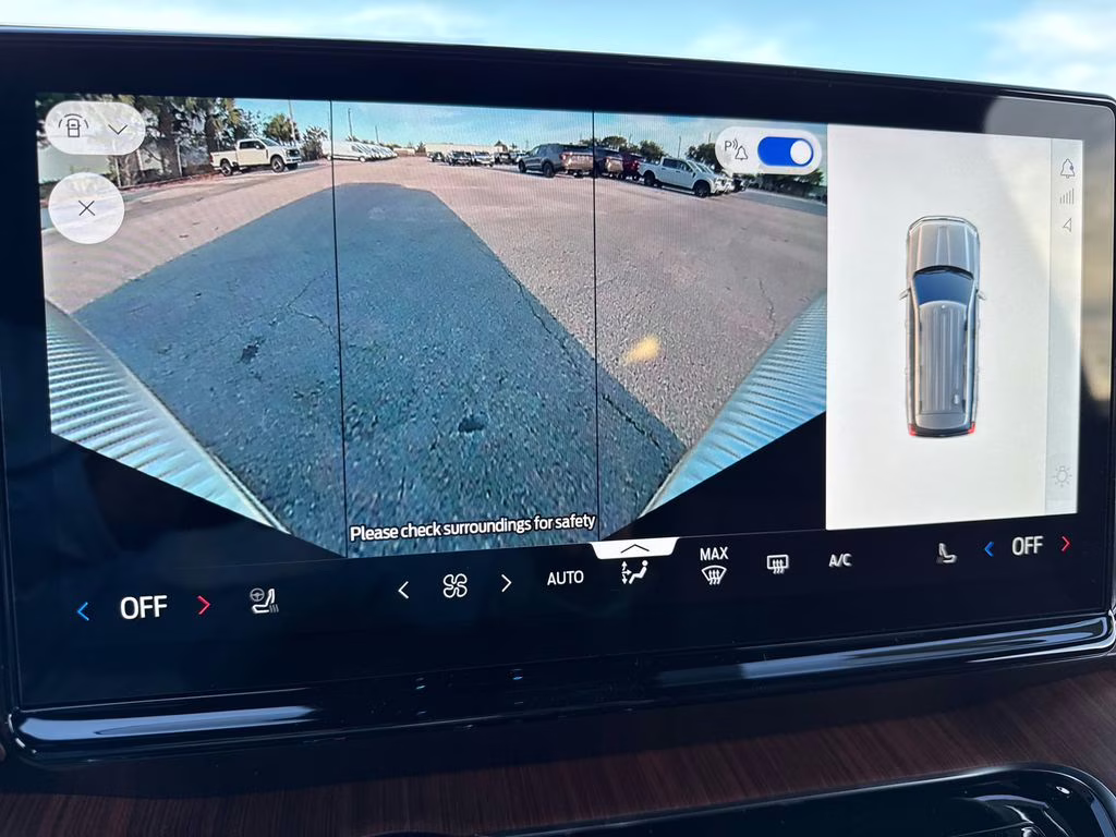 2026 Star White Metallic Tri-Coat Ford Expedition King Ranch 4X4 SUV