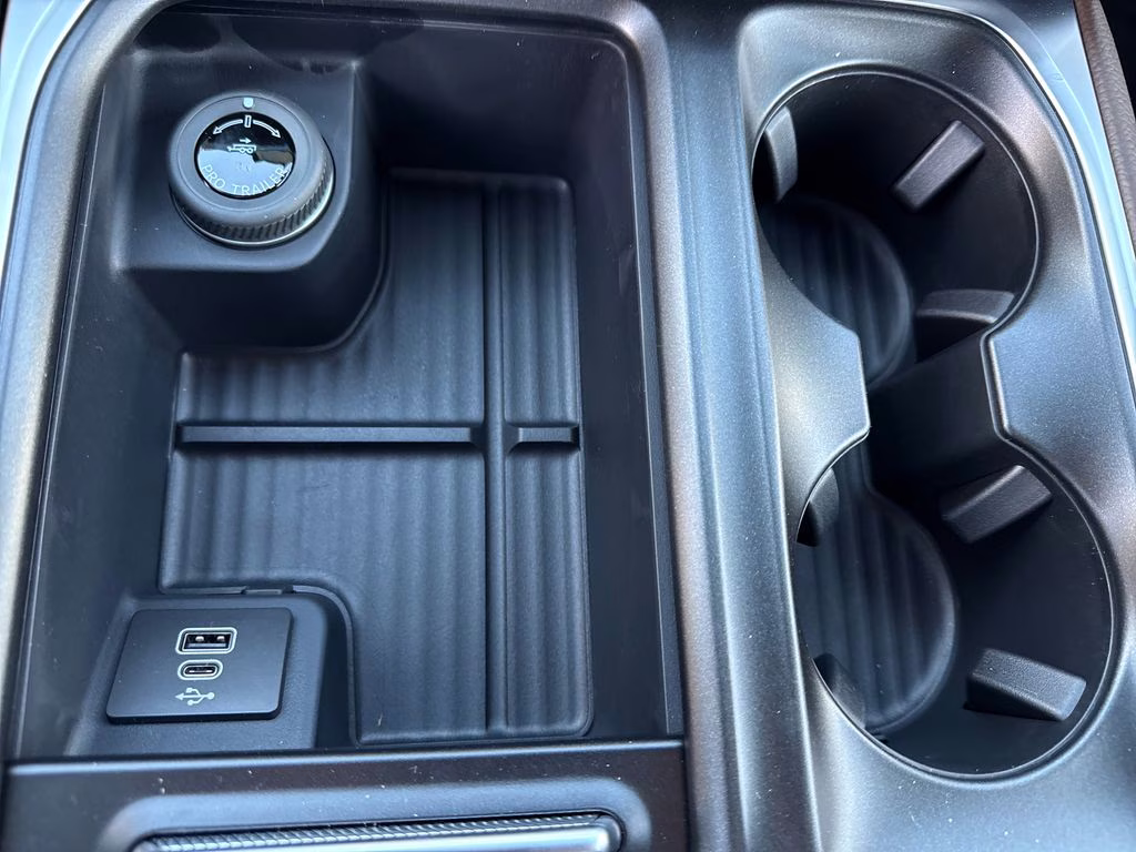 2026 Star White Metallic Tri-Coat Ford Expedition King Ranch 4X4 SUV