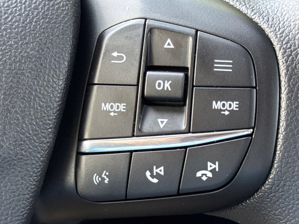 2026 Oxford White Ford Maverick XL FWD Truck