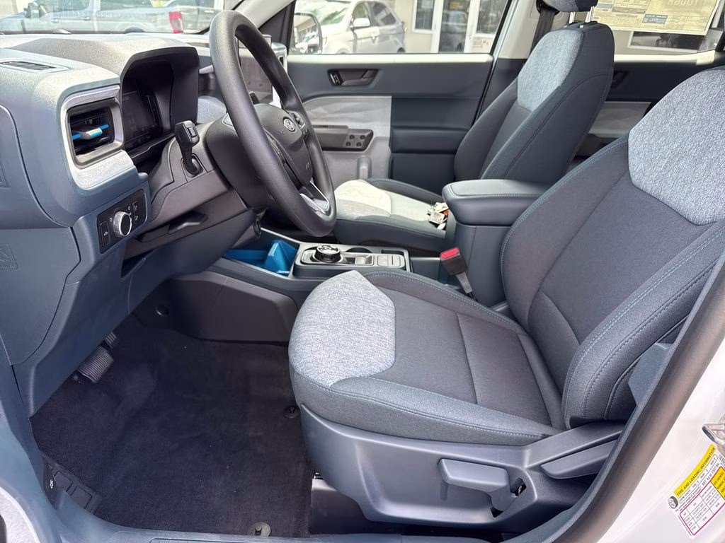 2026 Oxford White Ford Maverick XLT FWD Truck