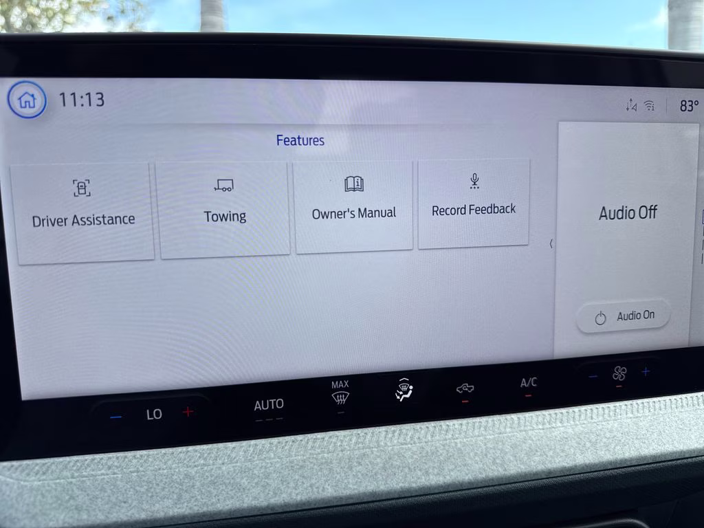 2026 Oxford White Ford Maverick XLT FWD Truck
