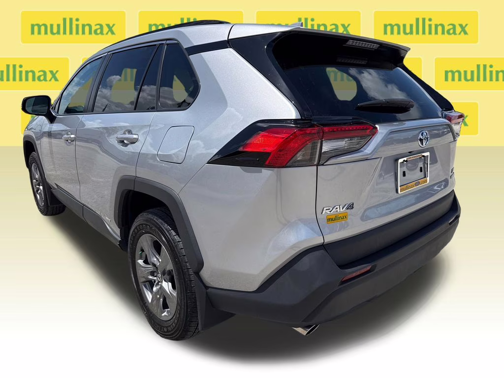 2024 Silver Sky Metallic Toyota RAV4 Hybrid XLE AWD SUV