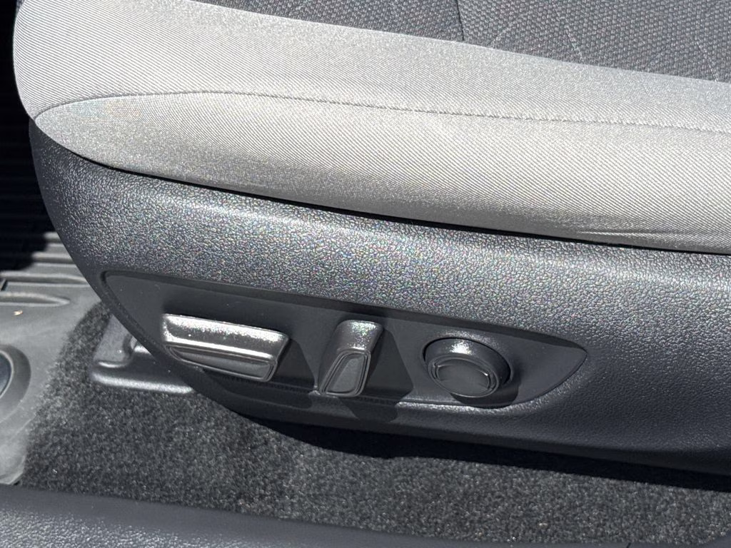 2024 Silver Sky Metallic Toyota RAV4 Hybrid XLE AWD SUV