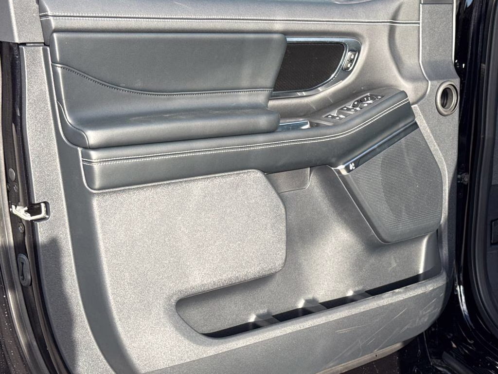 2026 Agate Black Metallic Ford Expedition Platinum 4X4 SUV