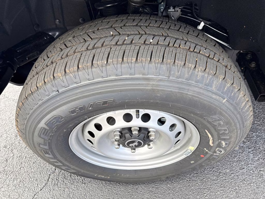 2026 Avalanche Gray Ford Bronco Base 4X4 SUV