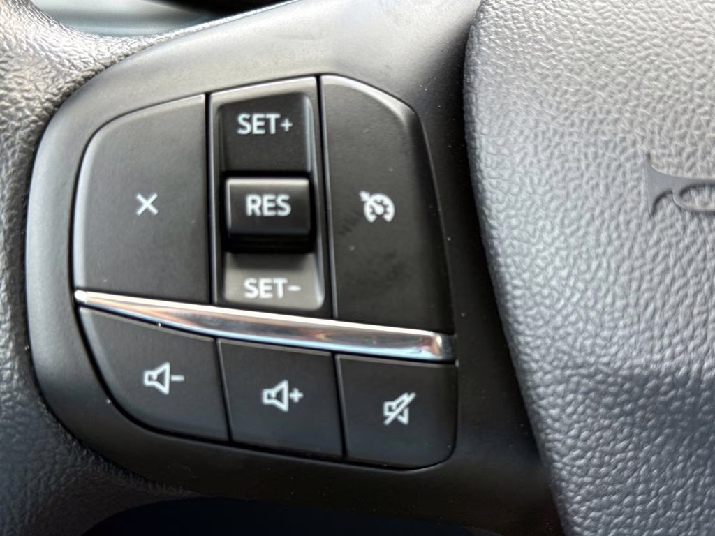 2026 Oxford White Ford Maverick XL FWD Truck