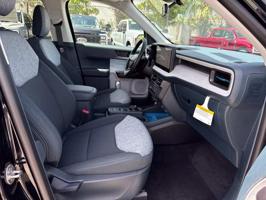 2026 Shadow Black Ford Maverick XLT FWD Truck