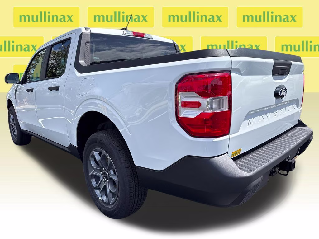 2026 Oxford White Ford Maverick XLT FWD Truck