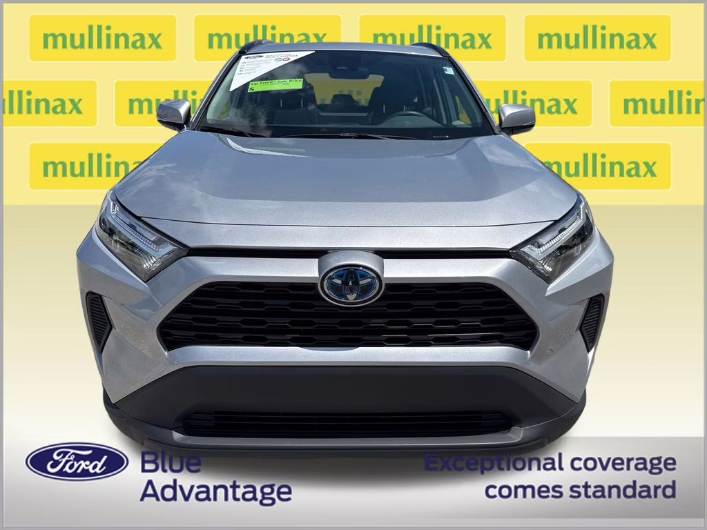 2024 Silver Sky Metallic Toyota RAV4 Hybrid XLE AWD SUV