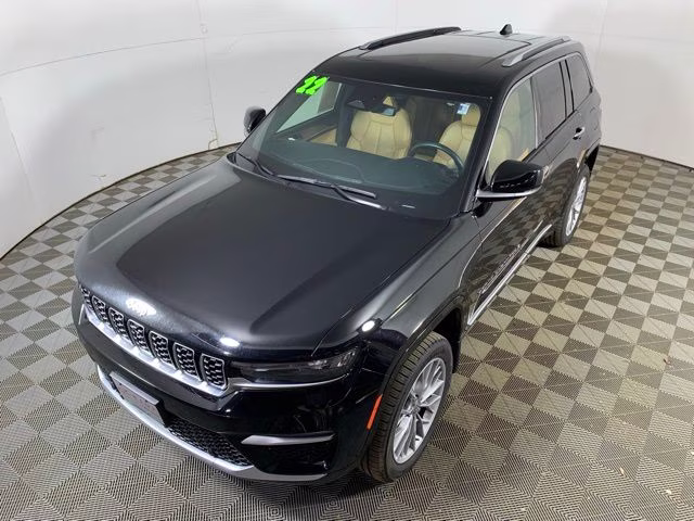 2022 Diamond Black Crystal Pearlcoat Jeep Grand Cherokee Summit 4X4 SUV