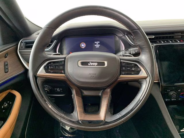 2022 Diamond Black Crystal Pearlcoat Jeep Grand Cherokee Summit 4X4 SUV
