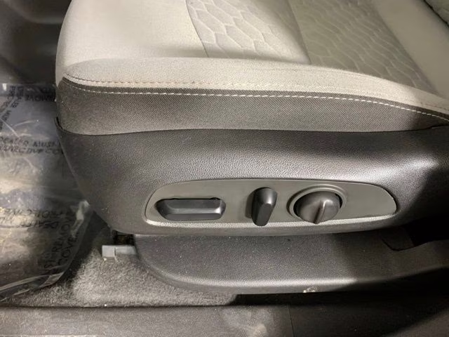 2018 Summit White Chevrolet Equinox LT AWD SUV