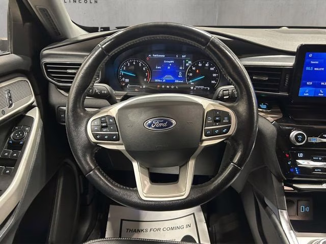 2021 Rapid Red Metallic Tinted Clearcoat Ford Explorer Limited 4X4 SUV