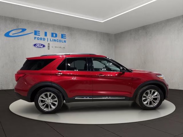 2021 Rapid Red Metallic Tinted Clearcoat Ford Explorer Limited 4X4 SUV