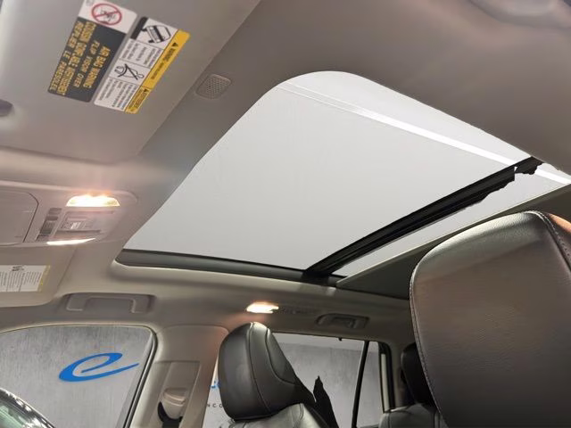 2022 Wind Chill Pearl Toyota Highlander Platinum AWD SUV