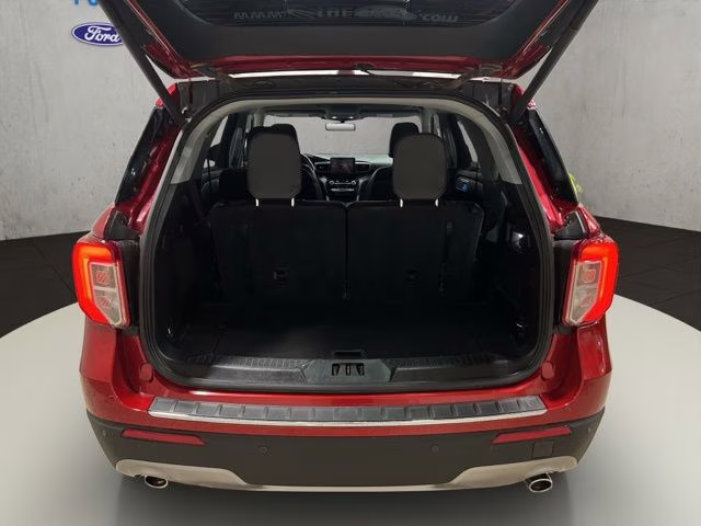 2021 Rapid Red Metallic Tinted Clearcoat Ford Explorer Limited 4X4 SUV