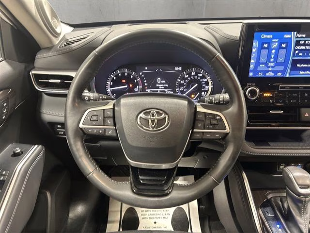 2022 Wind Chill Pearl Toyota Highlander Platinum AWD SUV