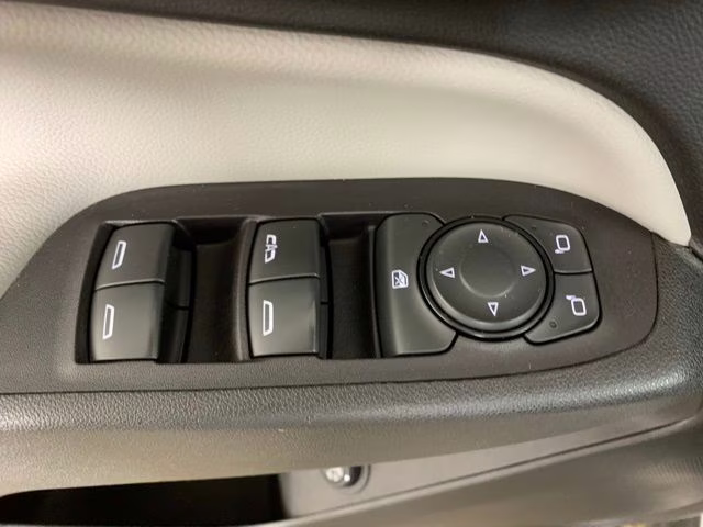 2018 Summit White Chevrolet Equinox LT AWD SUV